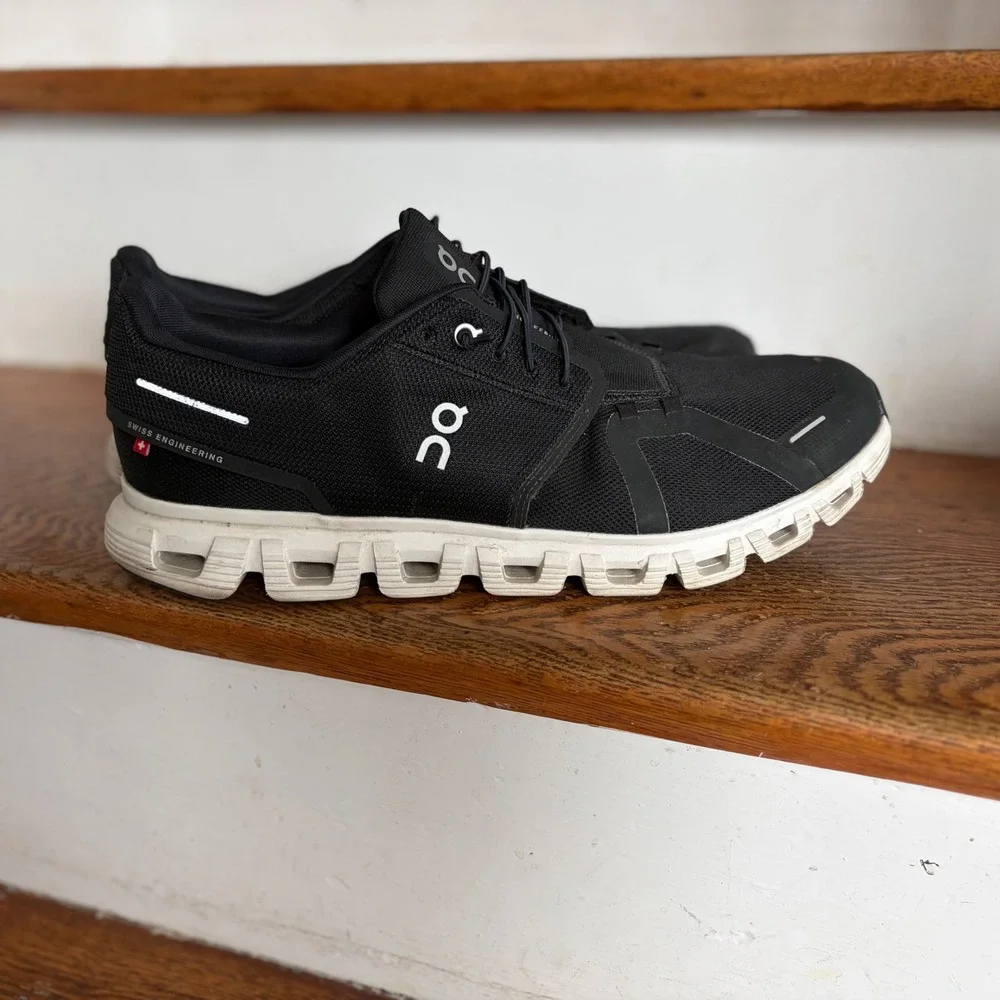 On Cloud 5 Mens Running Shoes Black‎ White Size 14 EUC
